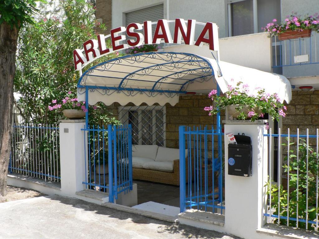 Hotel Arlesiana Rimini Exterior foto
